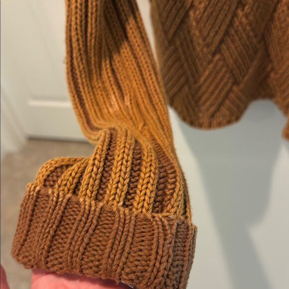 RVCA Women's Camel Criss Cross  Cotton Knit Sweater size Small - Picture 3 of 10